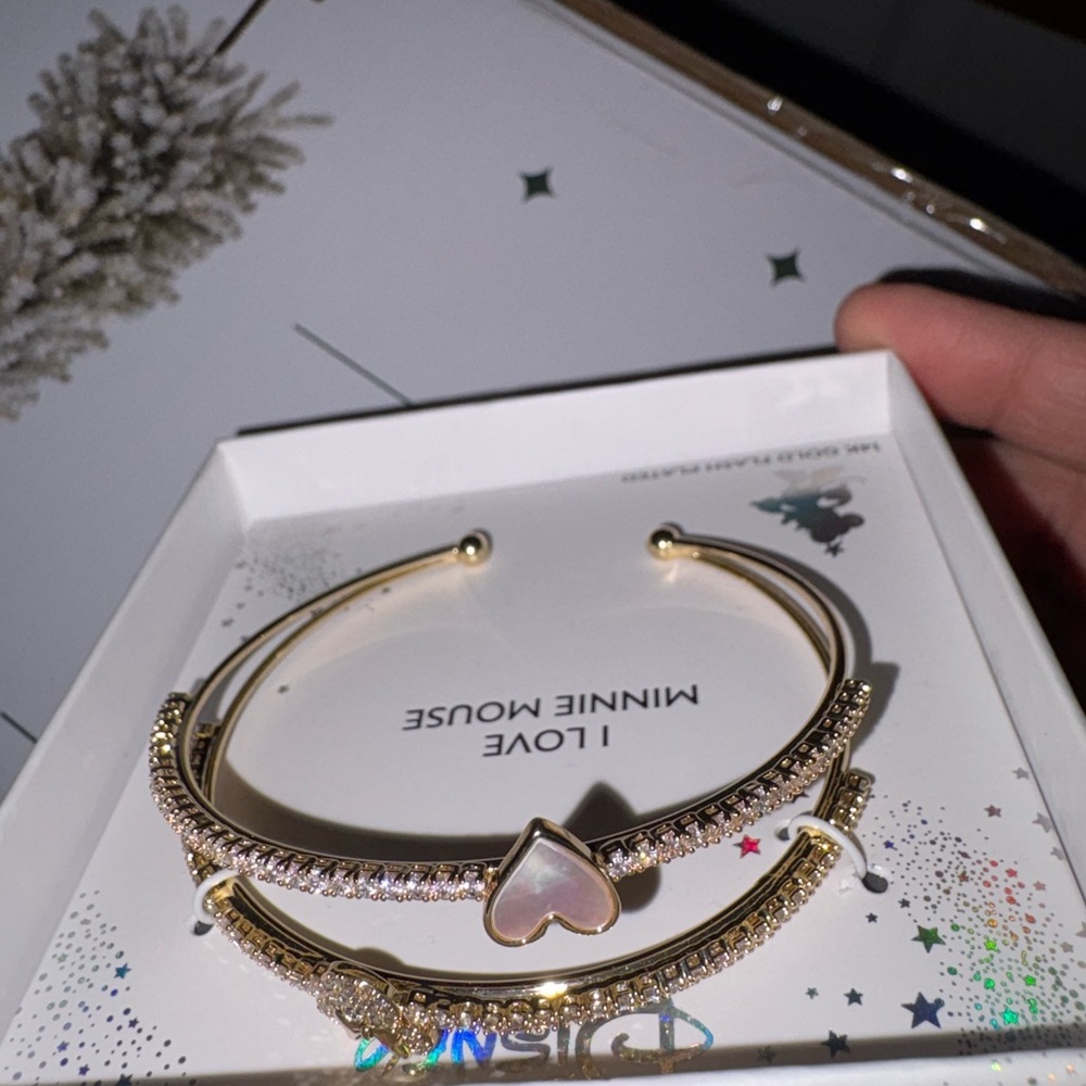 Disney 14K Gold Flash Plated Minnie Mouse Bracelet - Picture 3 of 6